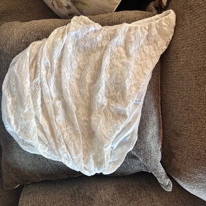 Tilly's White Lace Duvet Cover